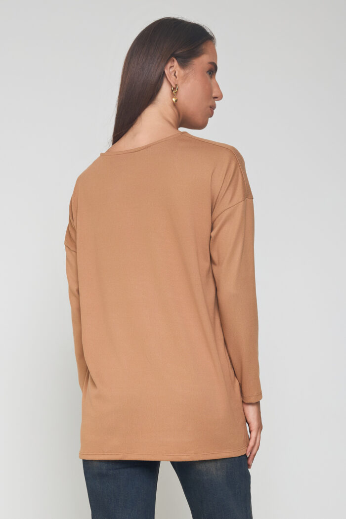 Μπλούζα V oversized πλεκτή essentials - Image 5